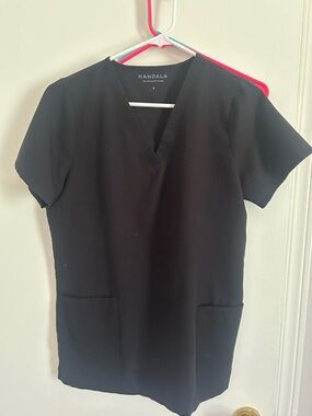 Women's Mandala Black V-Neck Scrub Top